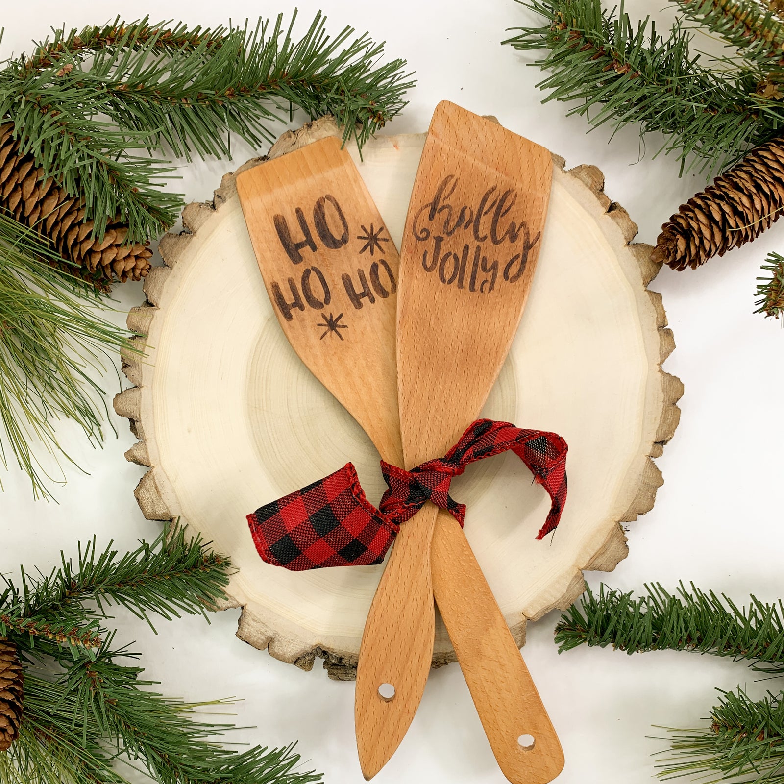 How to Wood Burn a Holiday Spoon for Christmas