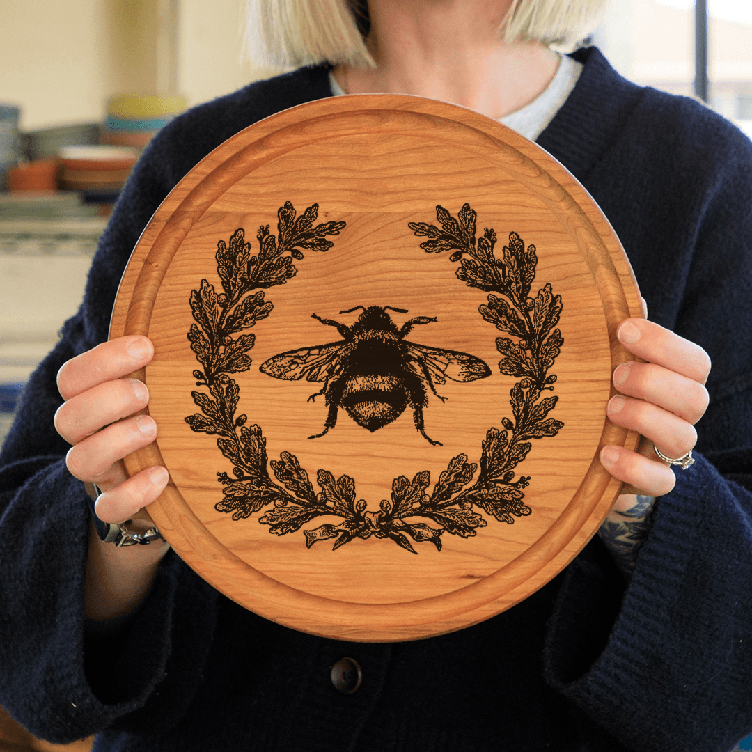 Honeybee Wreath Mesh Stencil - Reusable & Adhesive (8.5x11")